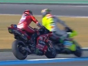 Bagnaia e Morbidelli litigano in pista: cosa è successo nelle prove del GP di Thailandia